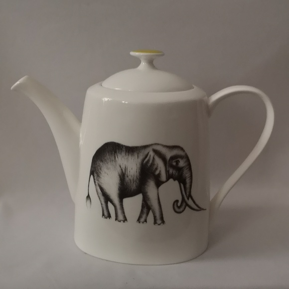 Lovely White Fine Bone China Elephant Theme Teapot, Churchill Harlequin Amazilia - Picture 3 of 7